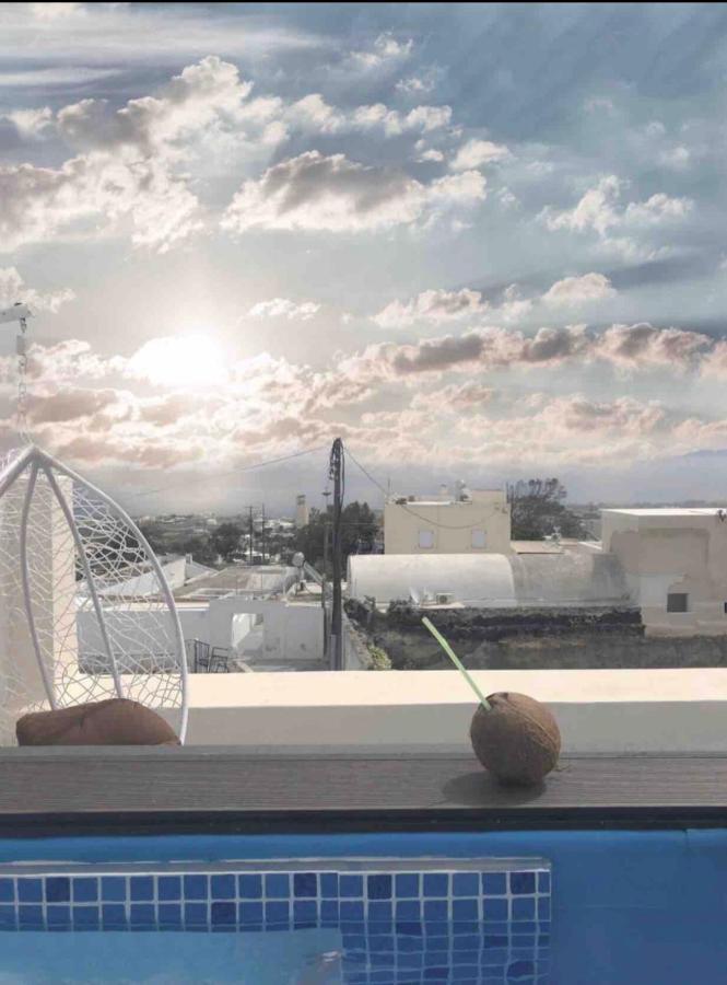 Amaryllis Suites Santorini Тира Экстерьер фото