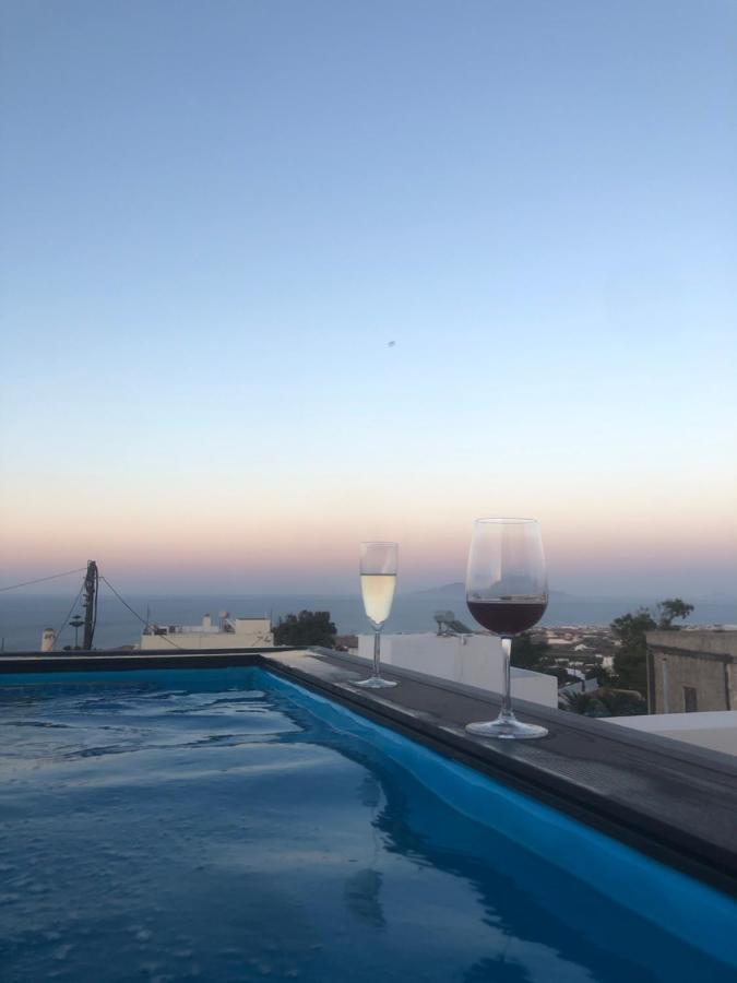 Amaryllis Suites Santorini Тира Экстерьер фото