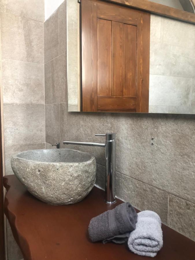 Amaryllis Suites Santorini Тира Экстерьер фото