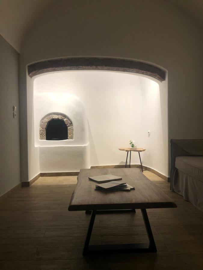 Amaryllis Suites Santorini Тира Экстерьер фото