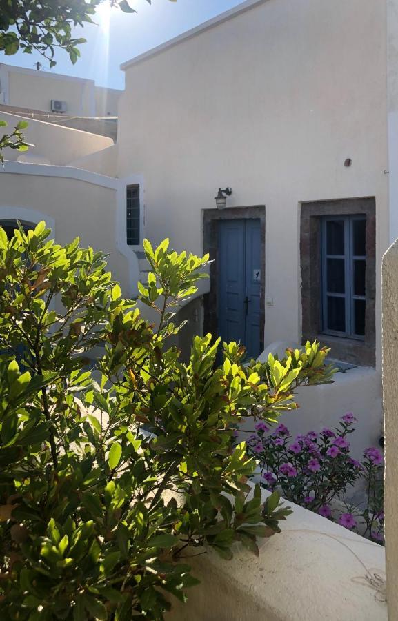 Amaryllis Suites Santorini Тира Экстерьер фото