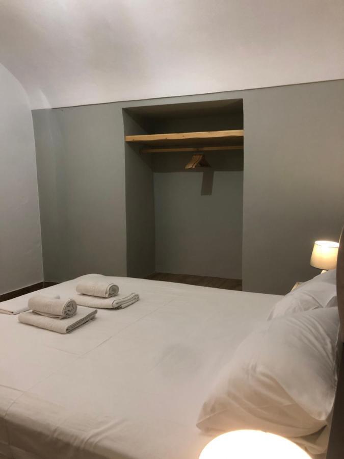 Amaryllis Suites Santorini Тира Экстерьер фото