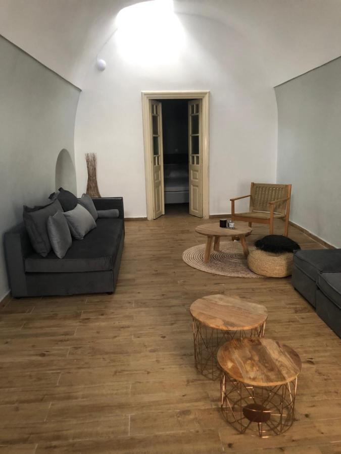 Amaryllis Suites Santorini Тира Экстерьер фото