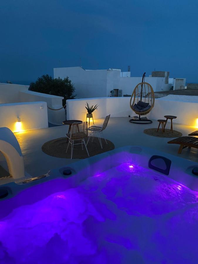 Amaryllis Suites Santorini Тира Экстерьер фото