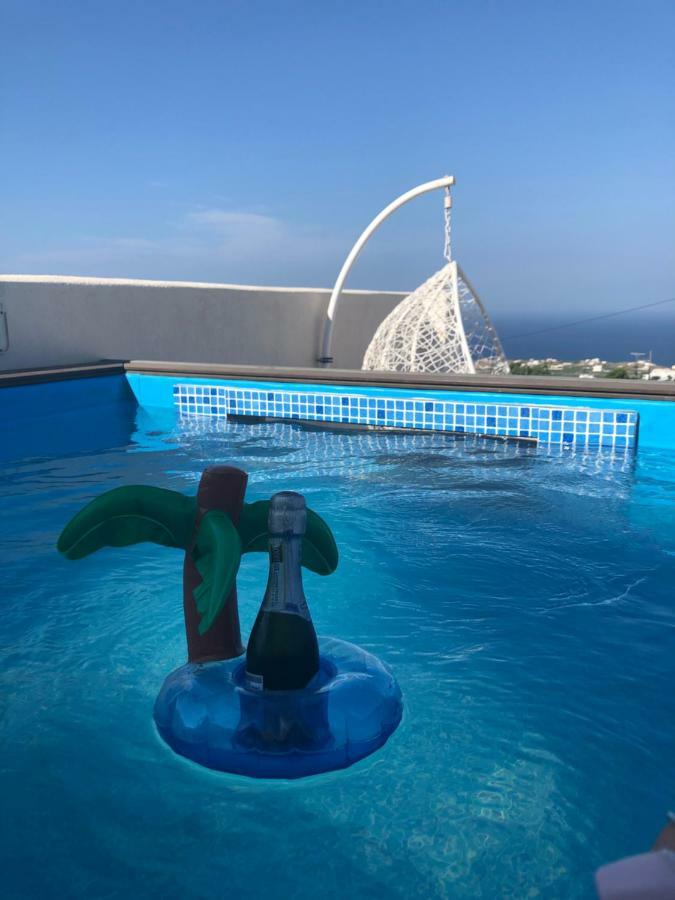 Amaryllis Suites Santorini Тира Экстерьер фото